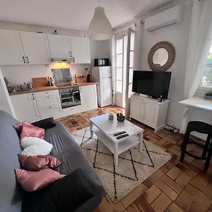 Appartement En Rez De Jardin Dans Résidence