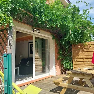 https://logements-carreyrat-cadre-calme-et-verdoyant.midi-pyreneeshotels.com