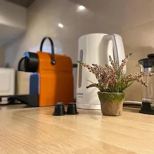 https://superbe-studio-au-coeur-de-nice.fr-provencehotel.com
